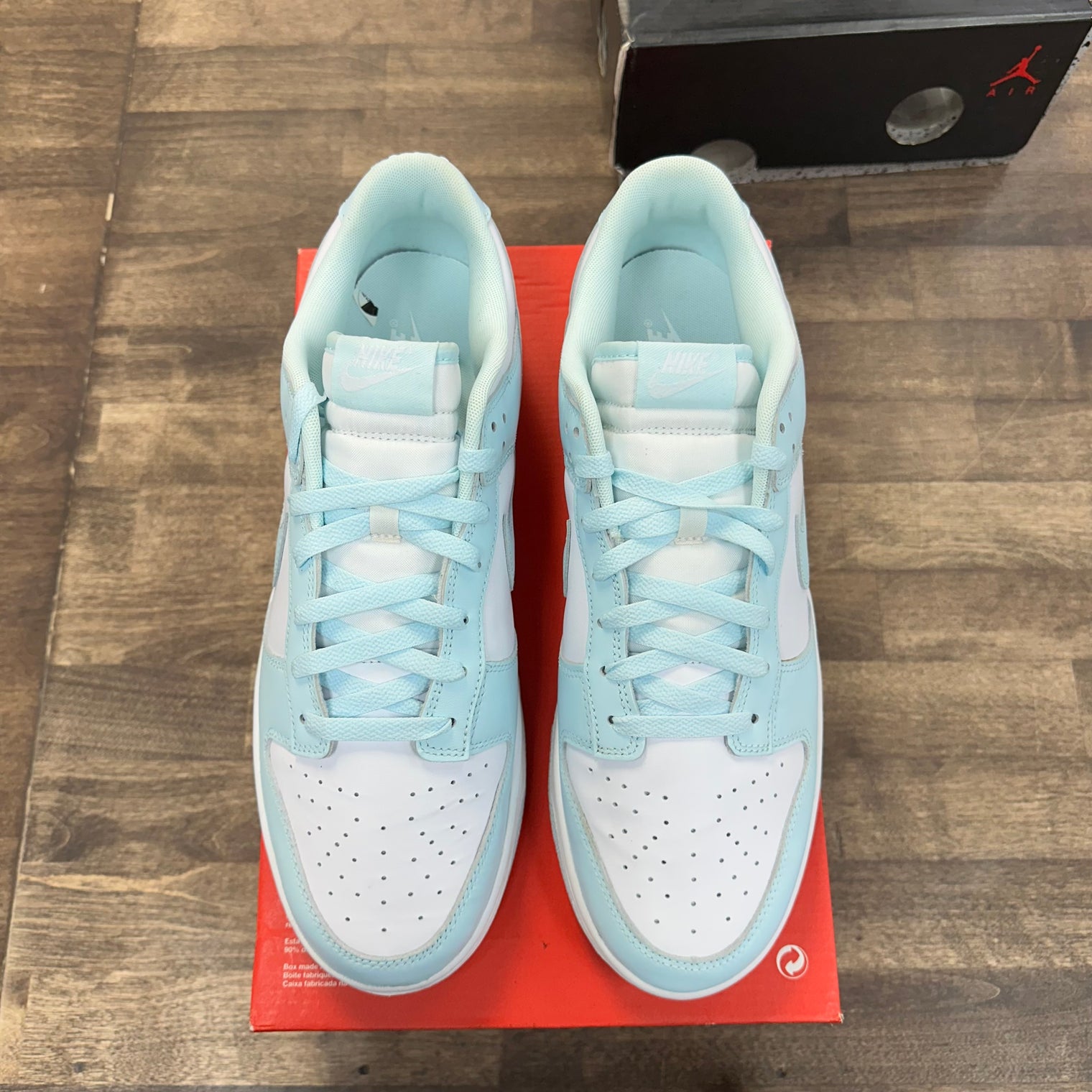Glacier Blue Dunk Low (USED, No Lid)