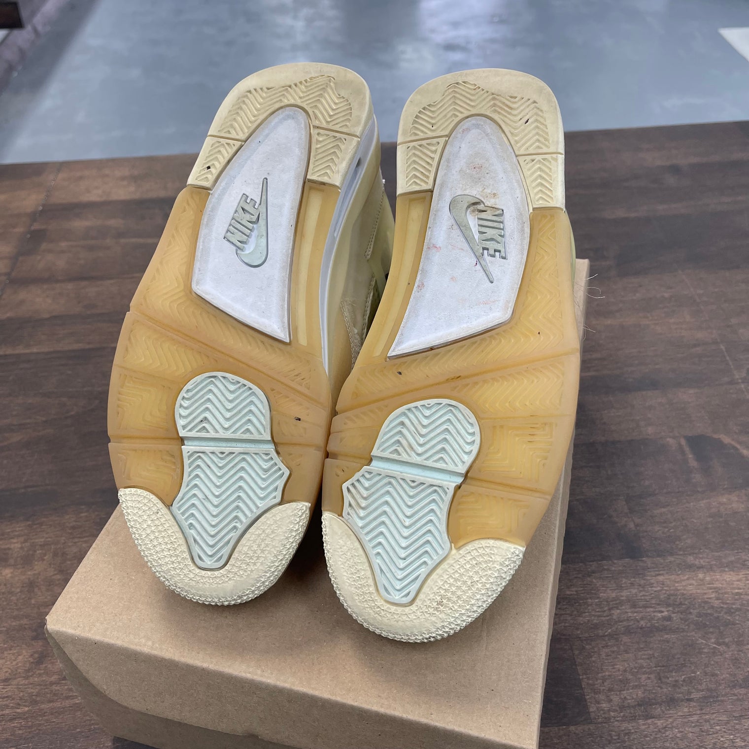 Nike Jordan 4 W Off White Sail (USED NO BOX)