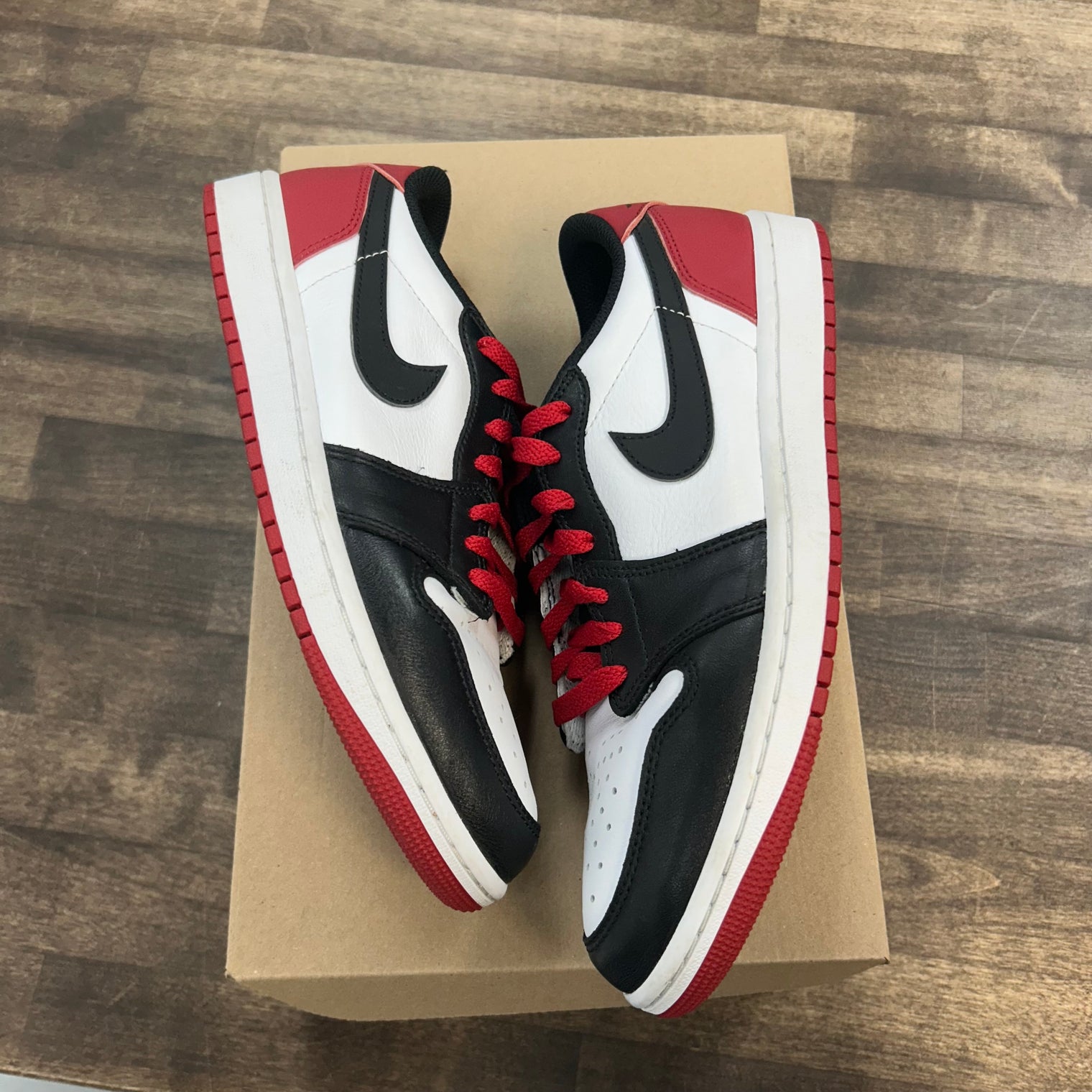 Black Toe Jordan 1 Low OG (USED, No Box)