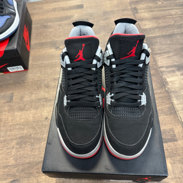 Bred Jordan 4 2019 (USED)