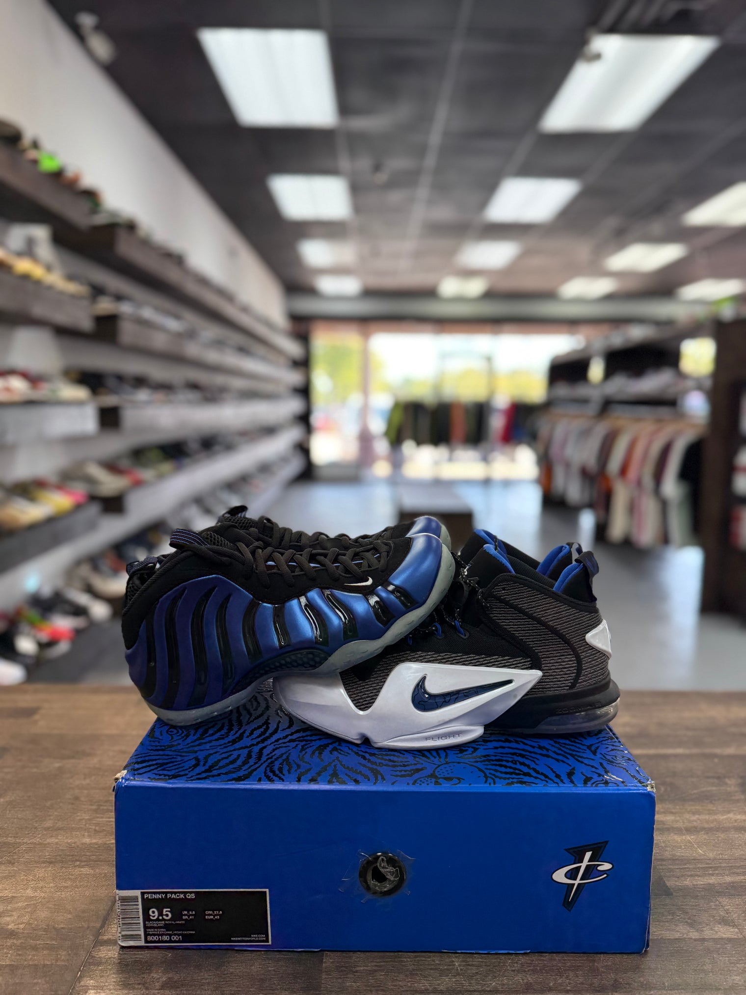 Sharpie Pack Nike Air Foamposite One & Nike Penny 6 (USED/NEW)