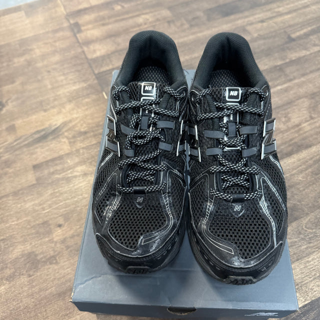 Black Silver New Balance 1906R (USED)