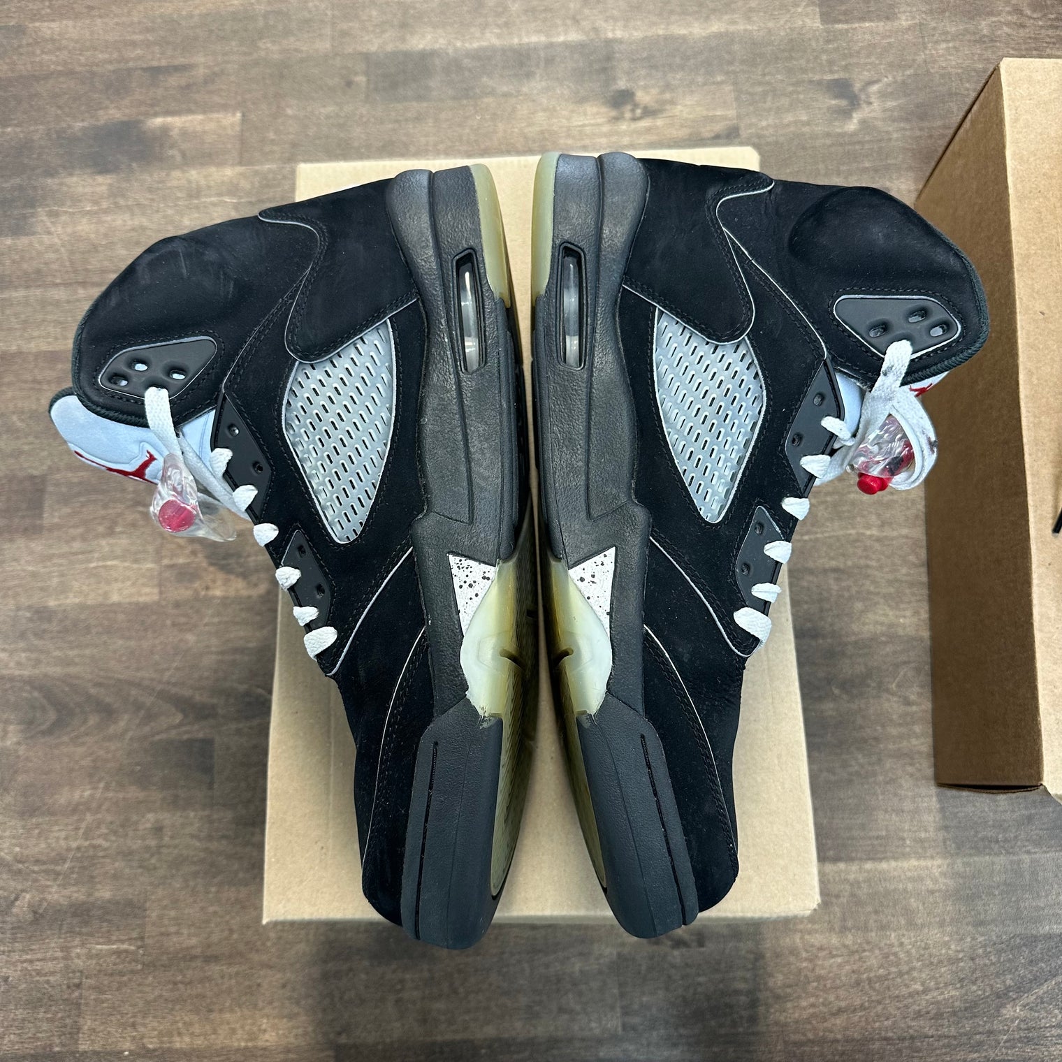 Black Metallic Jordan 5 2025 (USED, No Box)