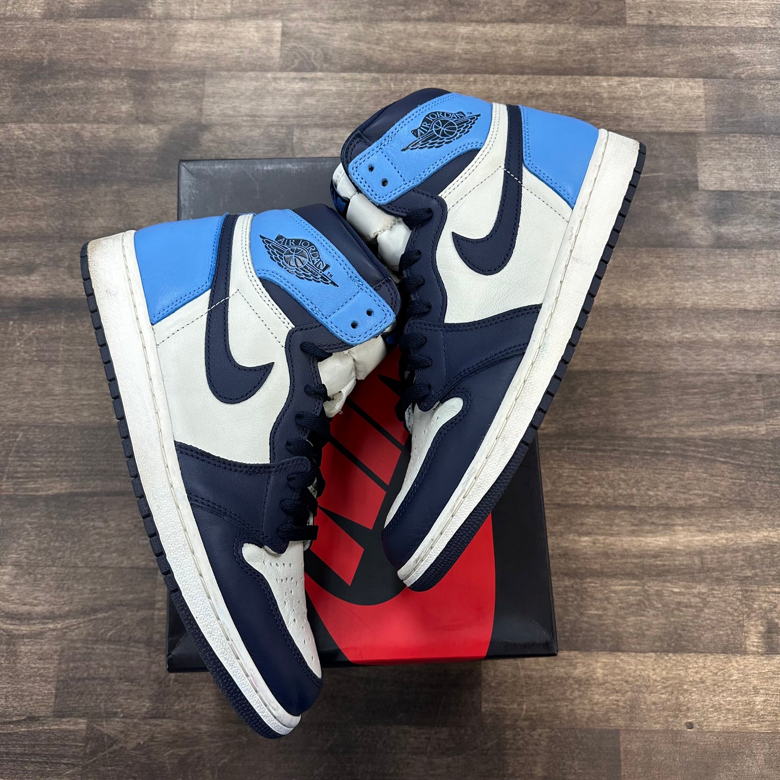 Obsidian Jordan 1 High Retro (USED)