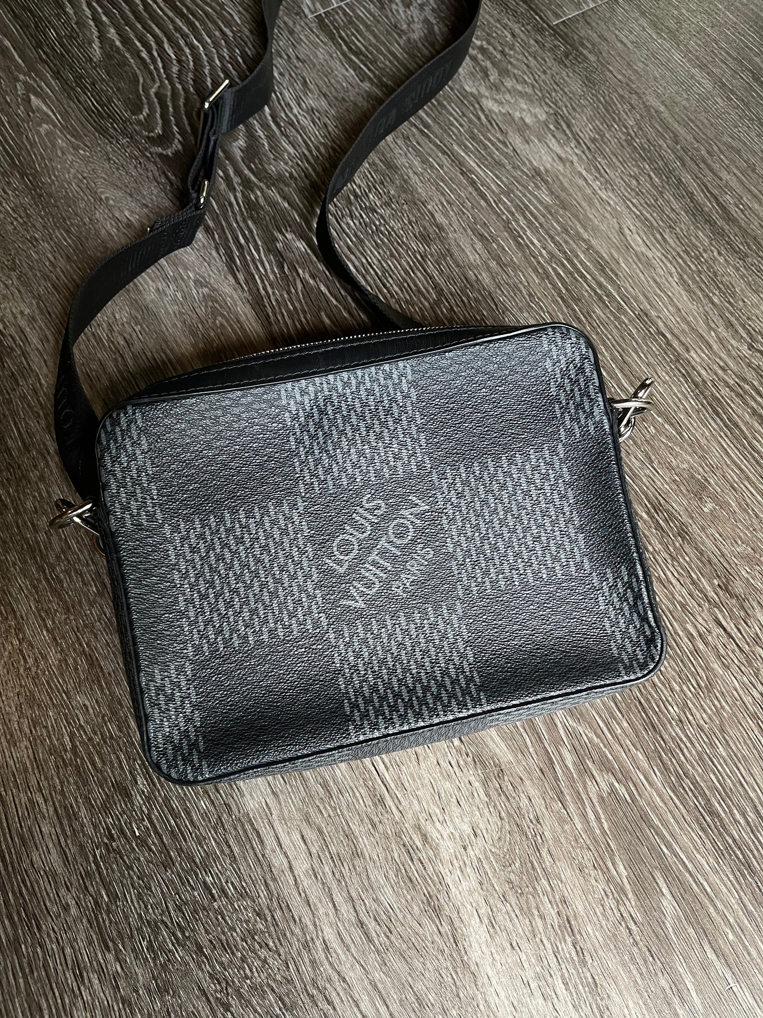 Louis Vuitton Damier Trio Bag (USED)