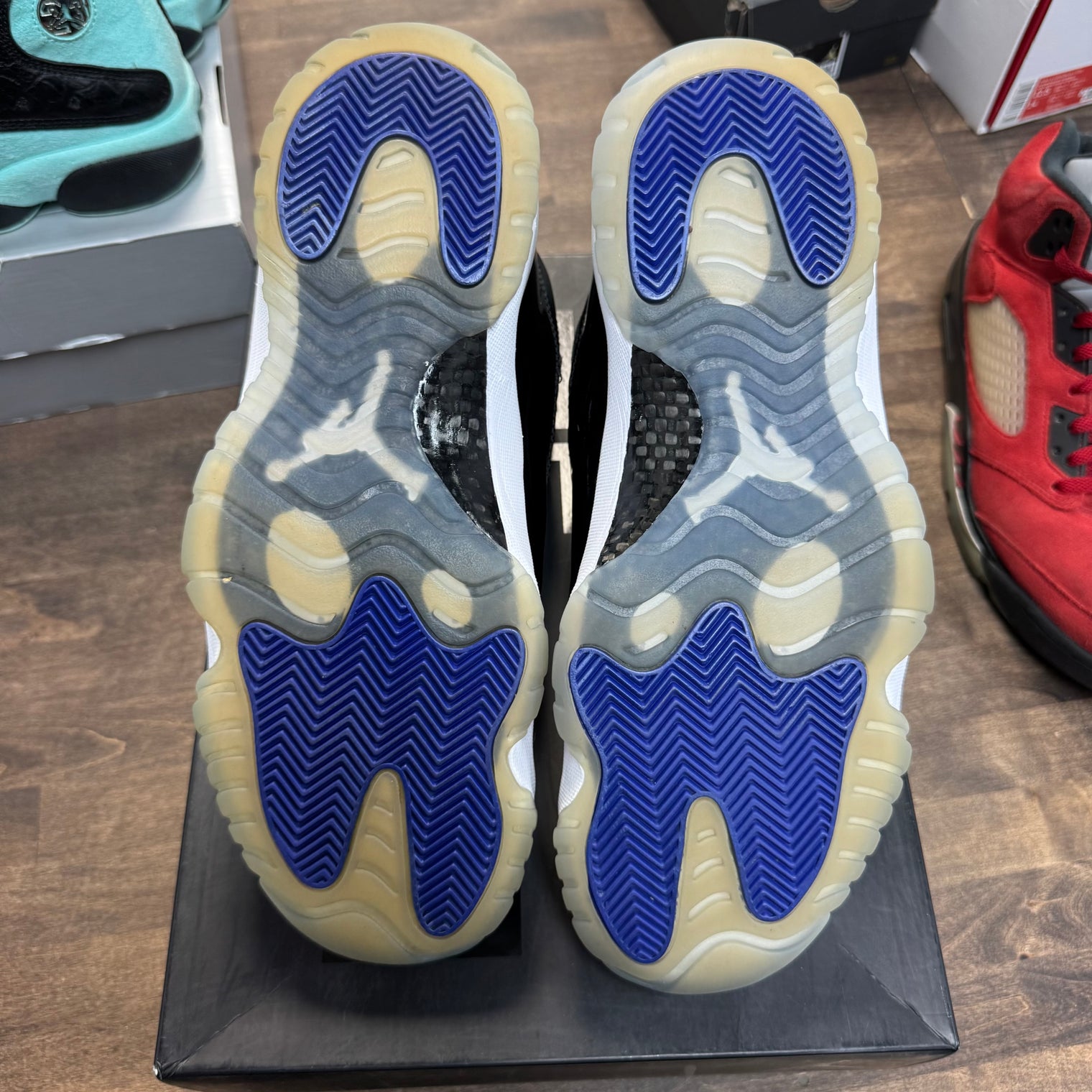 Space Jam Jordan 11 Retro (2018) (USED)