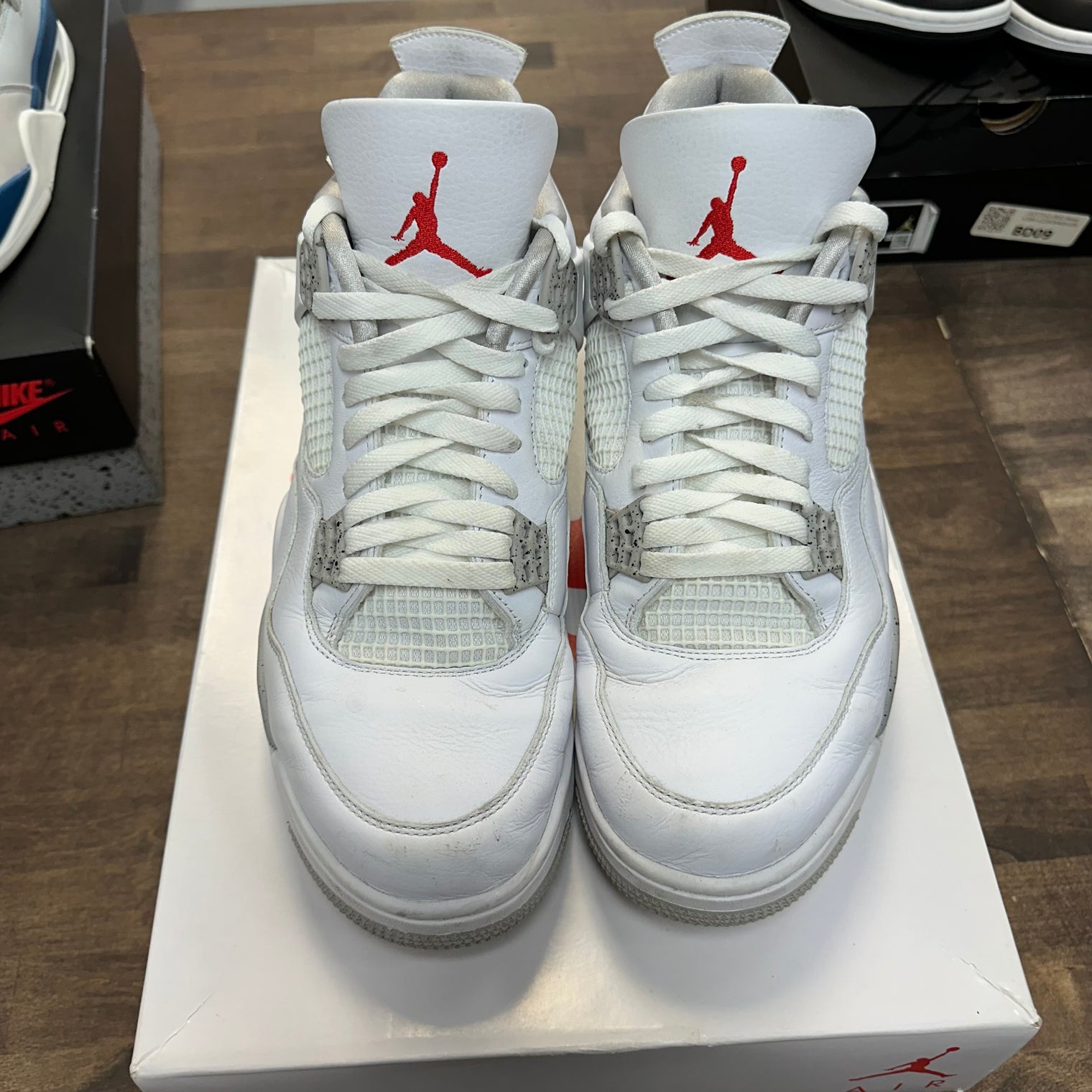 White Oreo Jordan 4 Retro (USED)