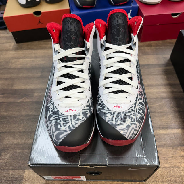 Graffiti Nike LeBron 8 (USED)