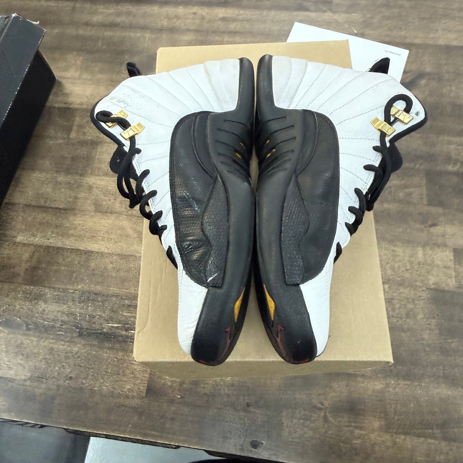 Taxi Jordan 12 Retro (2013) (USED, No Box)