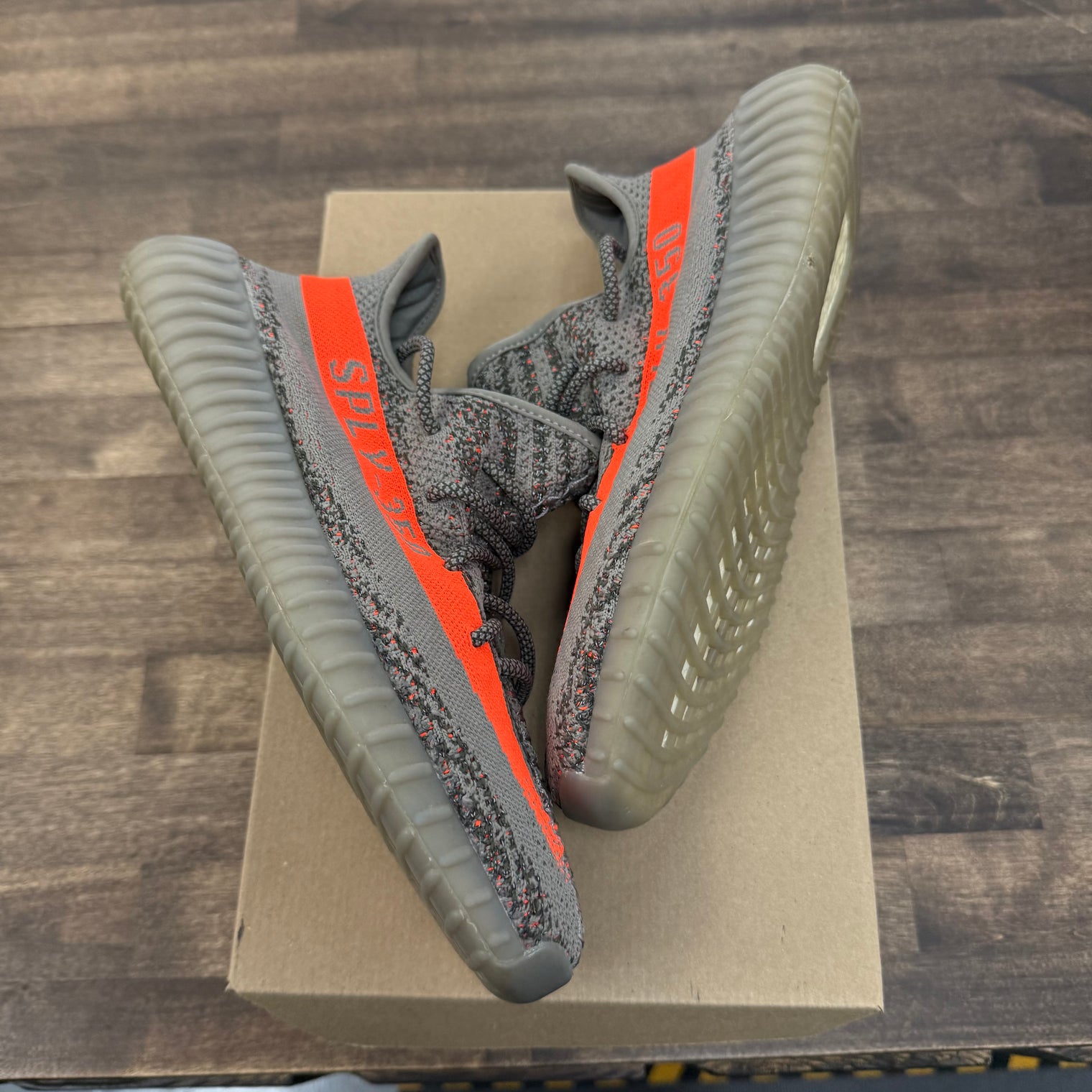 Beluga Reflective Yeezy 350 (USED,No Box)