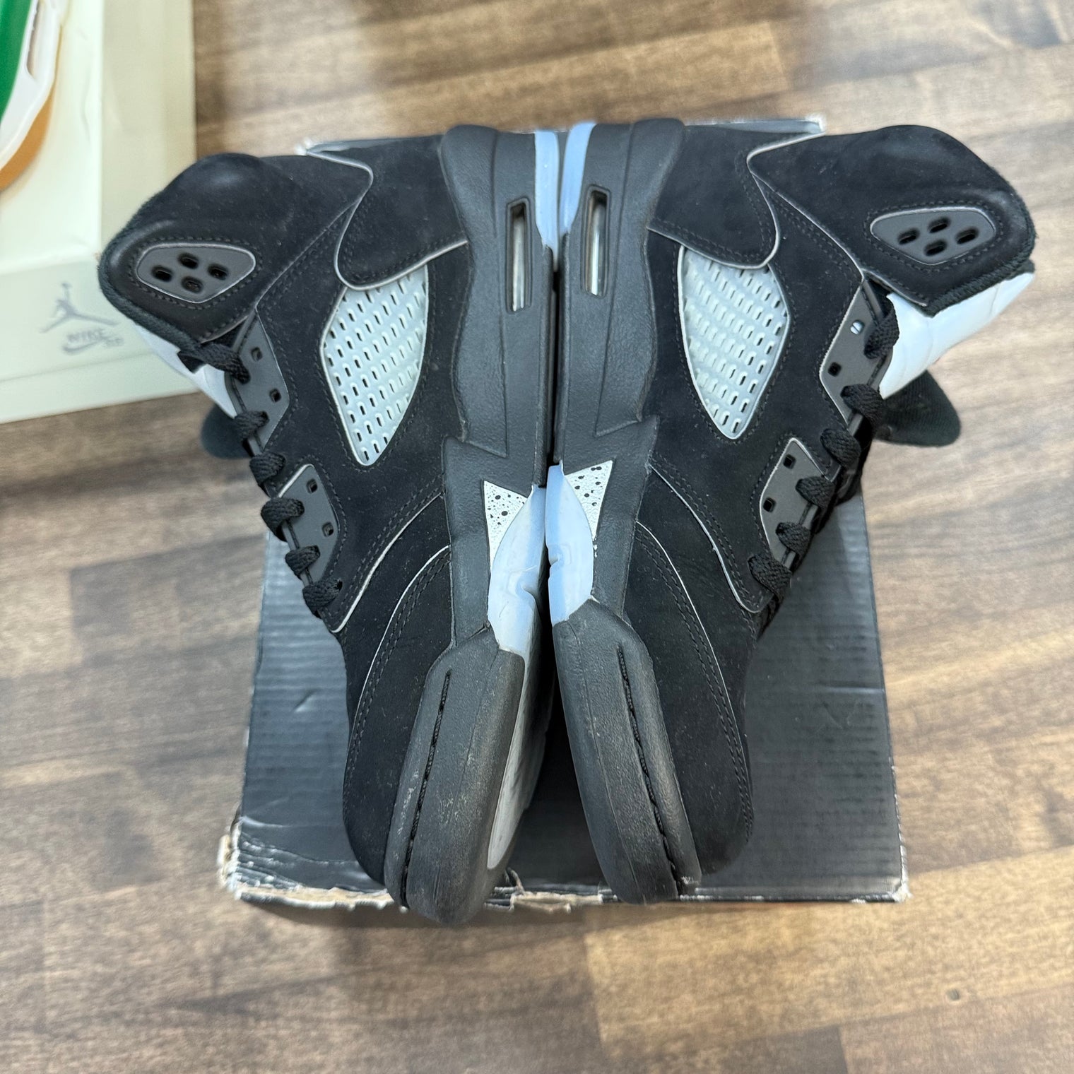 Black Metallic Jordan 5 2025 (GS) (Used)