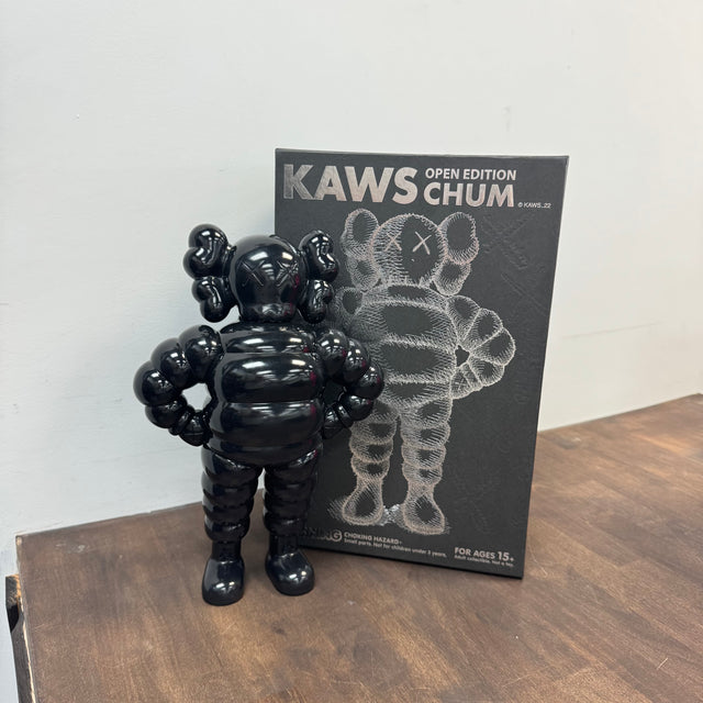 Kaws Chum Open Edition Vinyl Figure Black (Displayed)