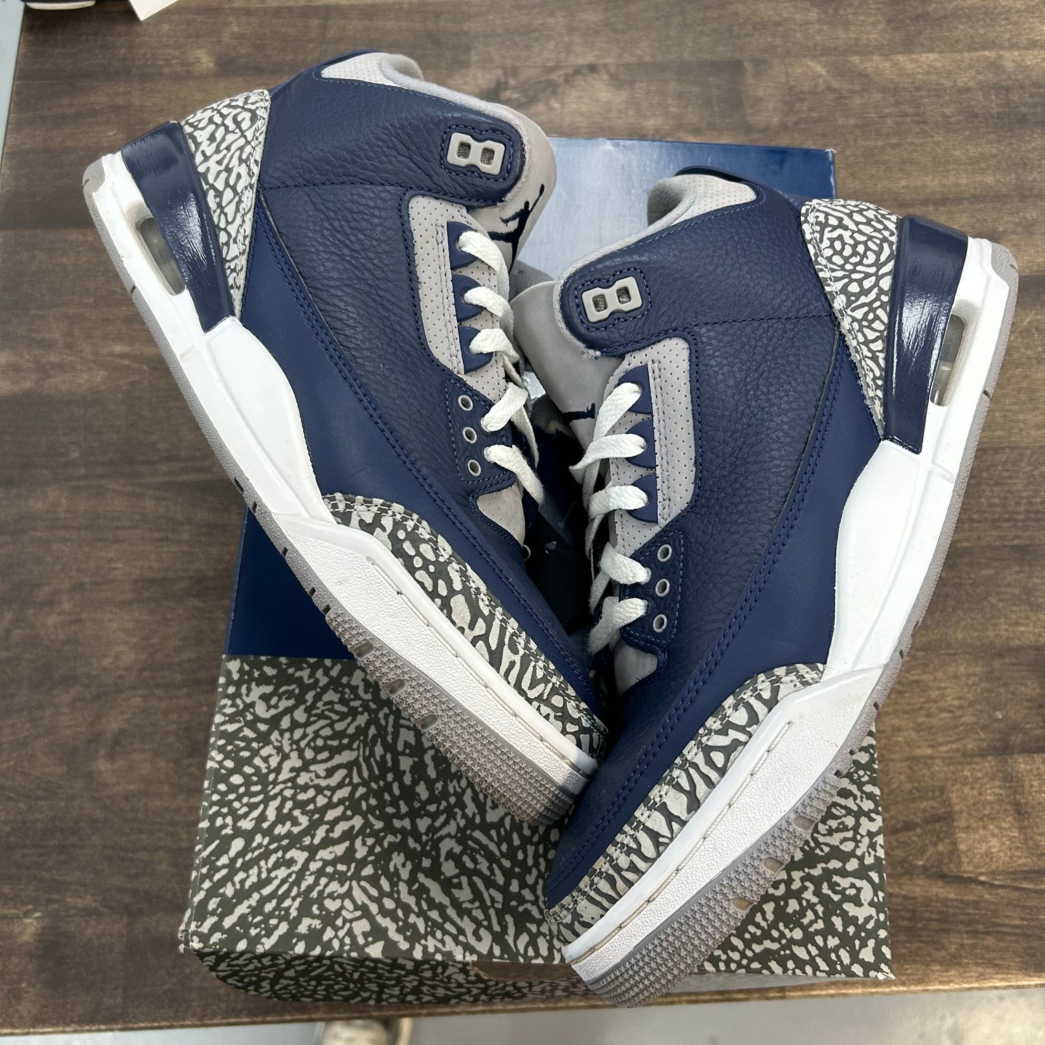 Georgetown Jordan 3 Retro (USED)