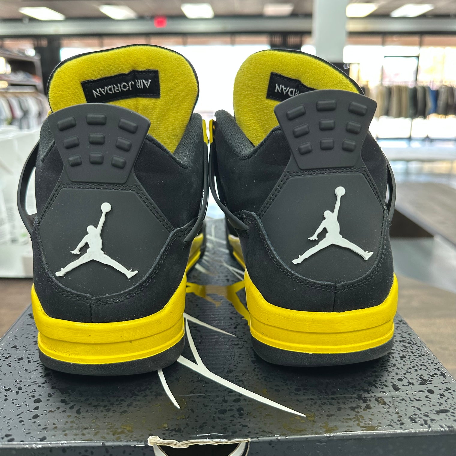 Yellow Thunder Jordan 4 Retro (USED)