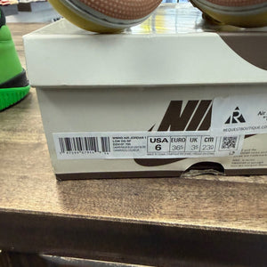 Jordan 1 Retro Low OG SP Travis Scott Canary (Women's) Size 6W (Pre-Owned) - Image 6