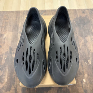 adidas Yeezy Foam RNR Onyx - Image 2