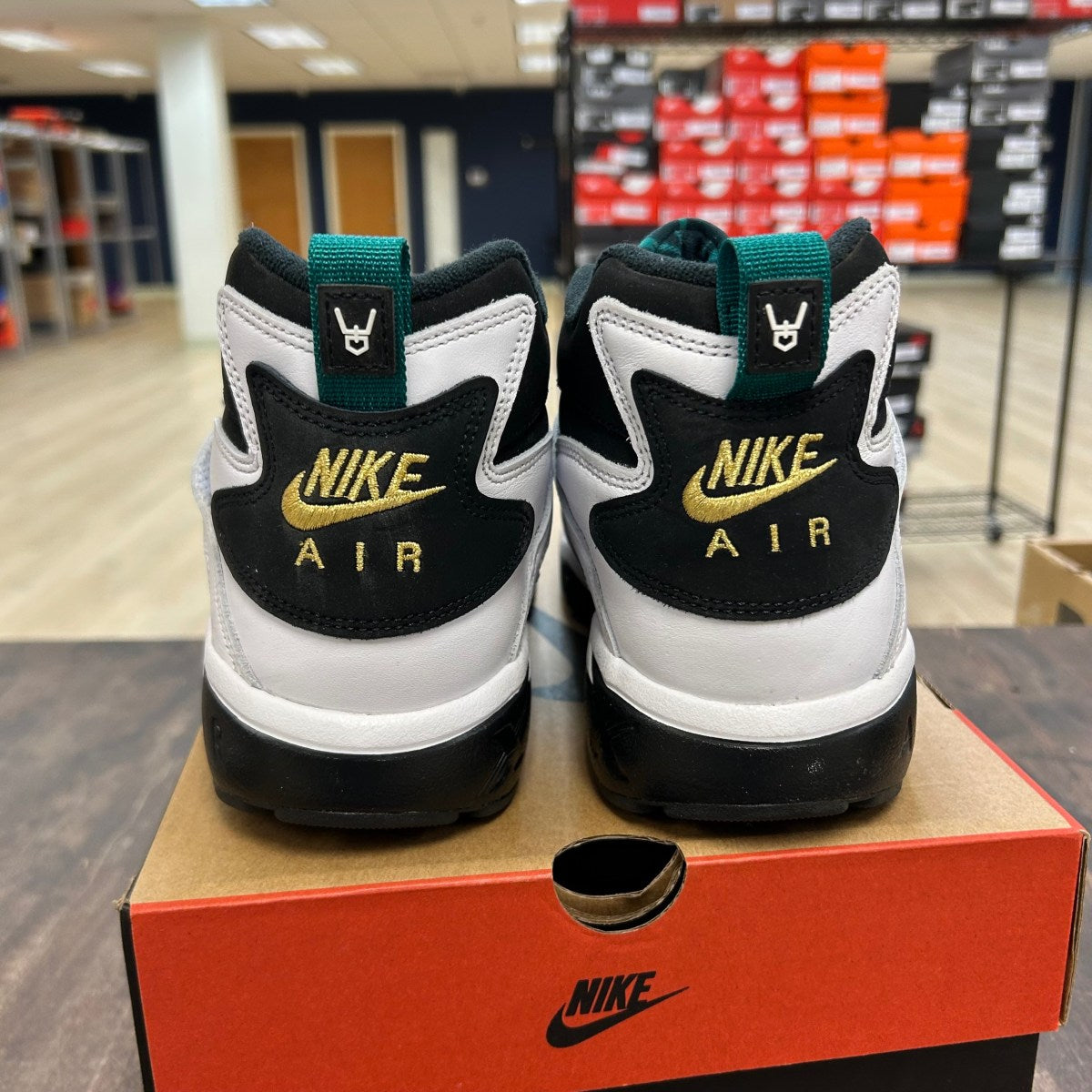 Nike Air Diamond Turf Emerald - Image 4