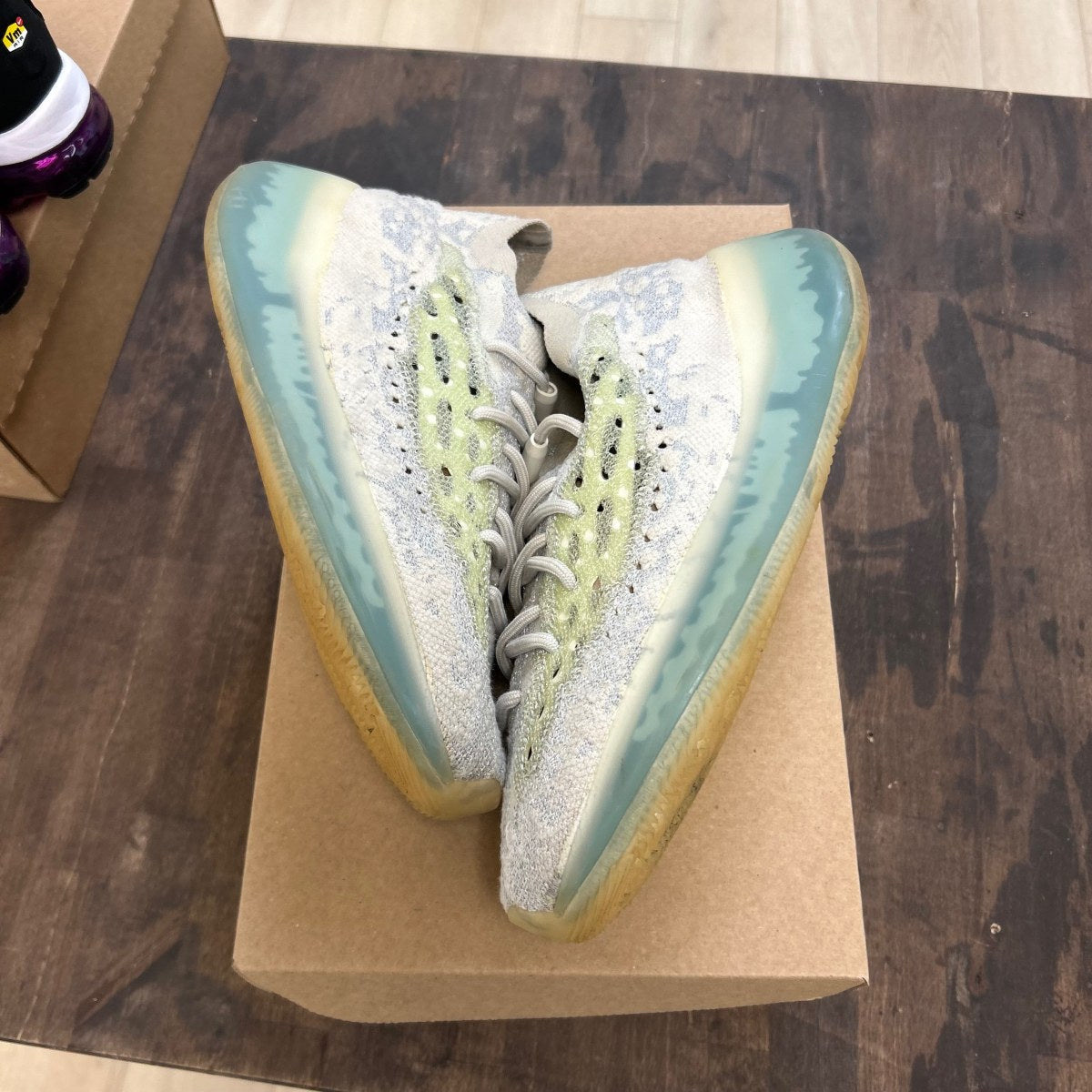 adidas Yeezy Boost 380 Alien Blue Size 9 (Pre-Owned) - Image 1