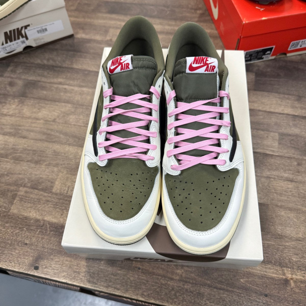 Jordan 1 Retro Low OG SP Travis Scott Medium Olive - Image 2