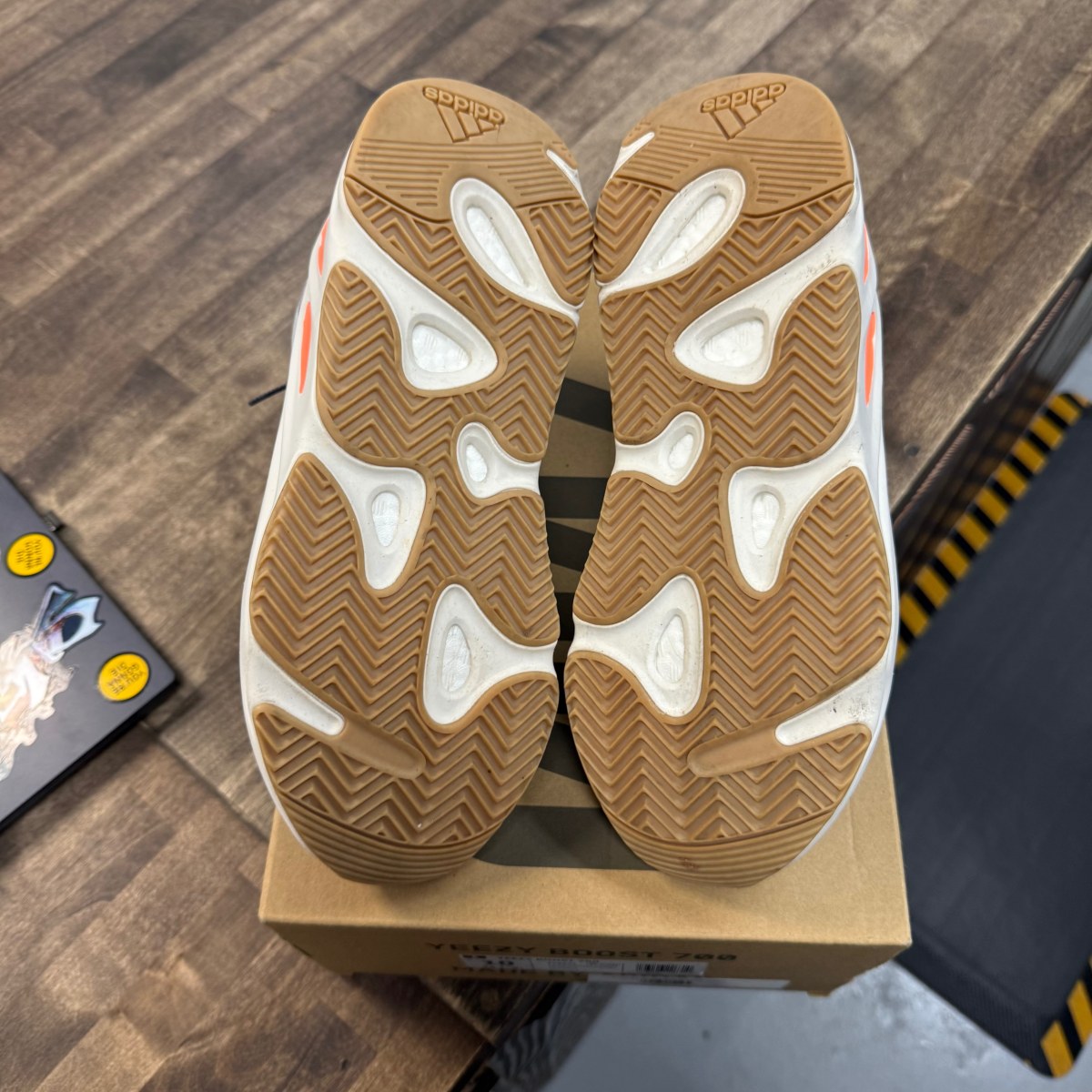 adidas Yeezy Boost 700 Magnet - Image 5