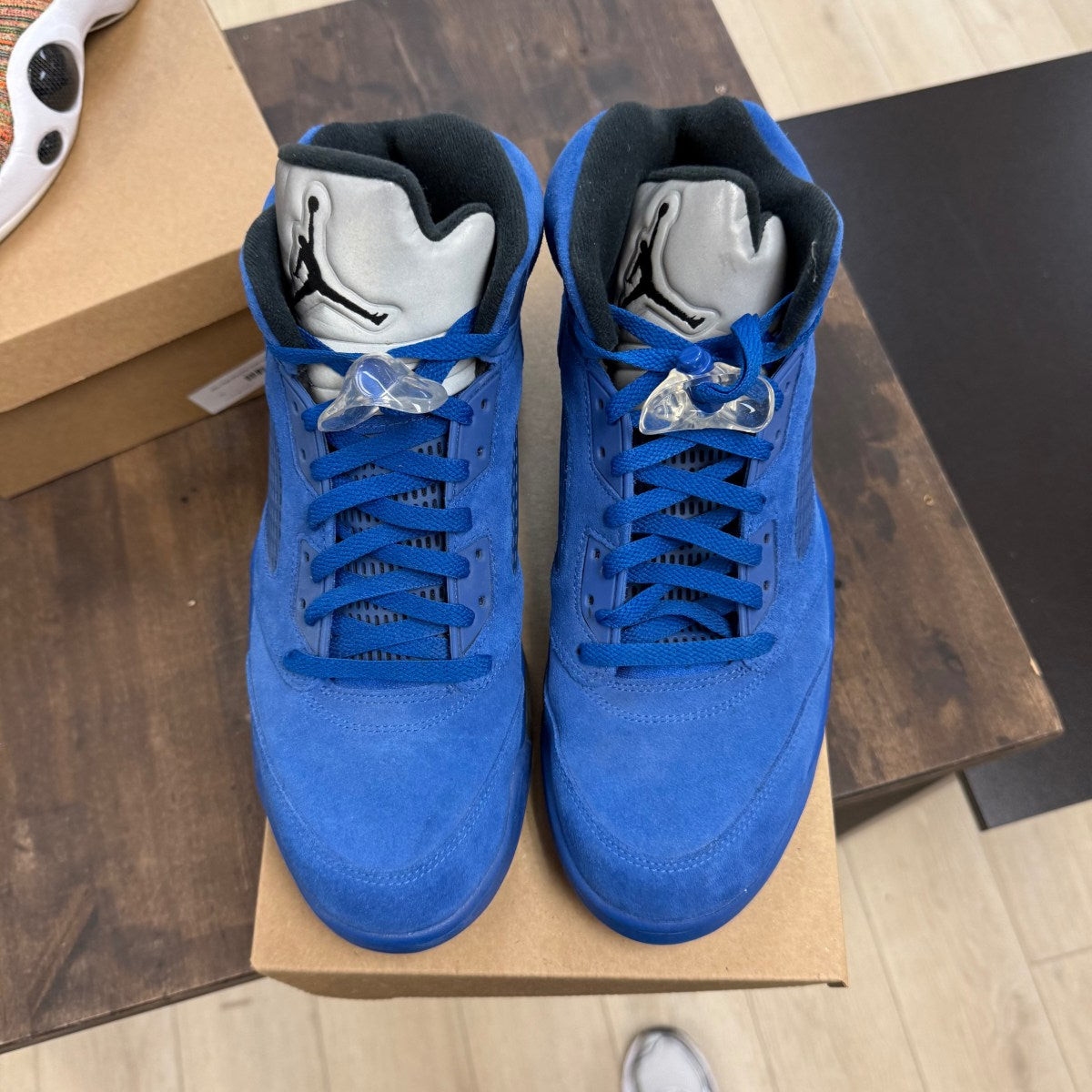 Jordan 5 Retro Blue Suede Size 12 (Pre-Owned) - Image 2
