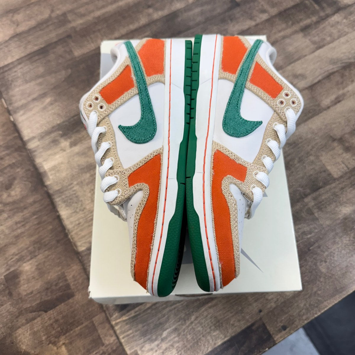 Nike SB Dunk Low Jarritos Size 9.5 (Pre-Owned)
