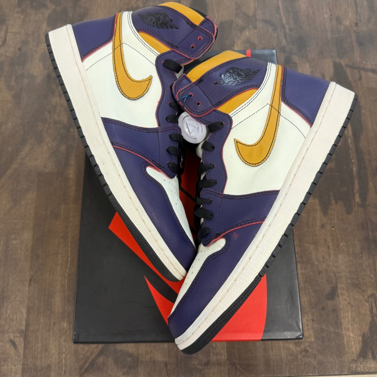 Jordan 1 Retro High OG Defiant SB LA to Chicago - Image 1