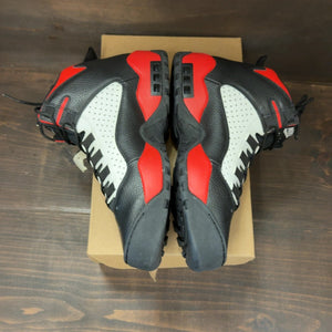 Nike Air Darwin Bulls Size 11 (Pre-Owned) - Image 4