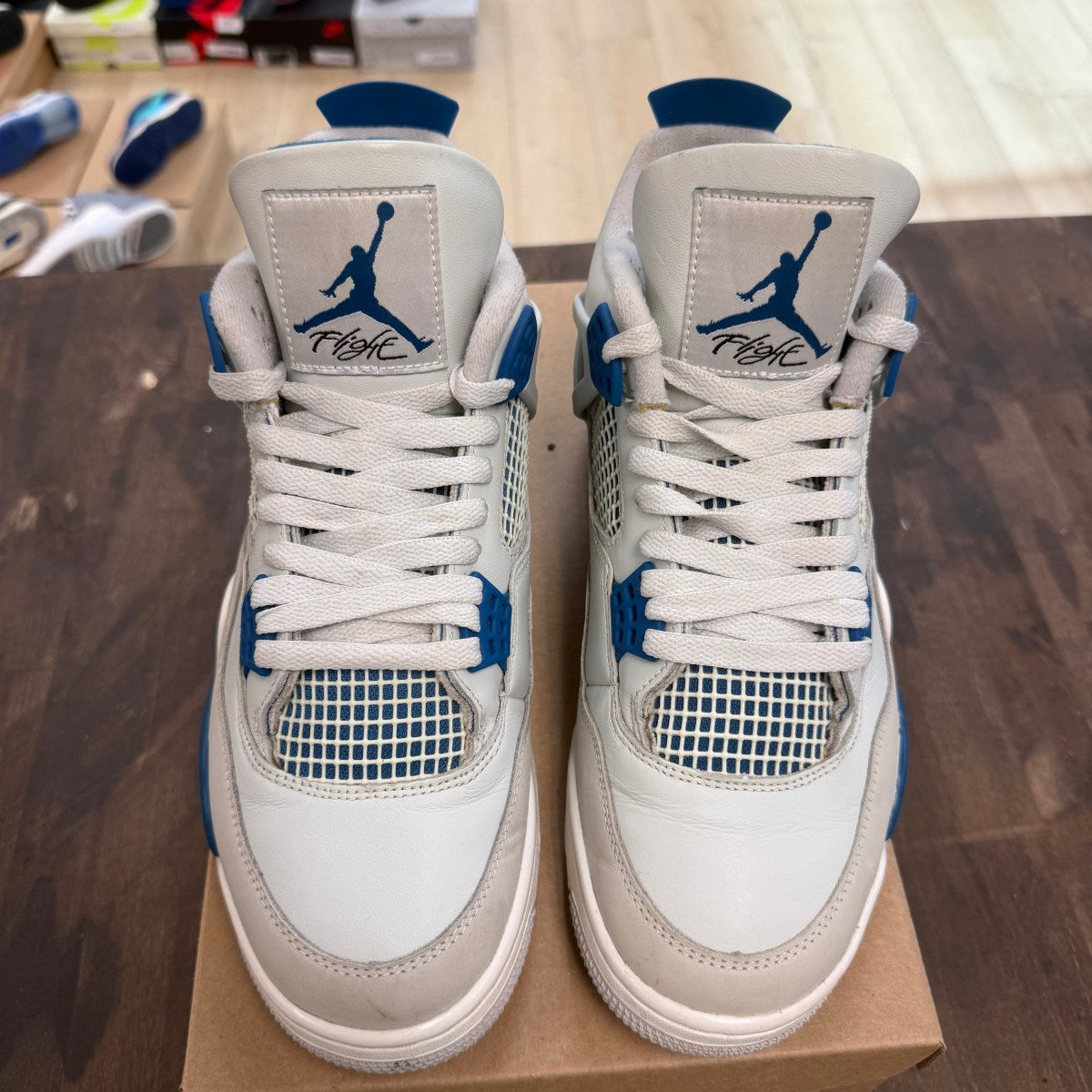 Jordan 4 Retro Military Blue (2024) Size 10 (Pre-Owned) - Image 5