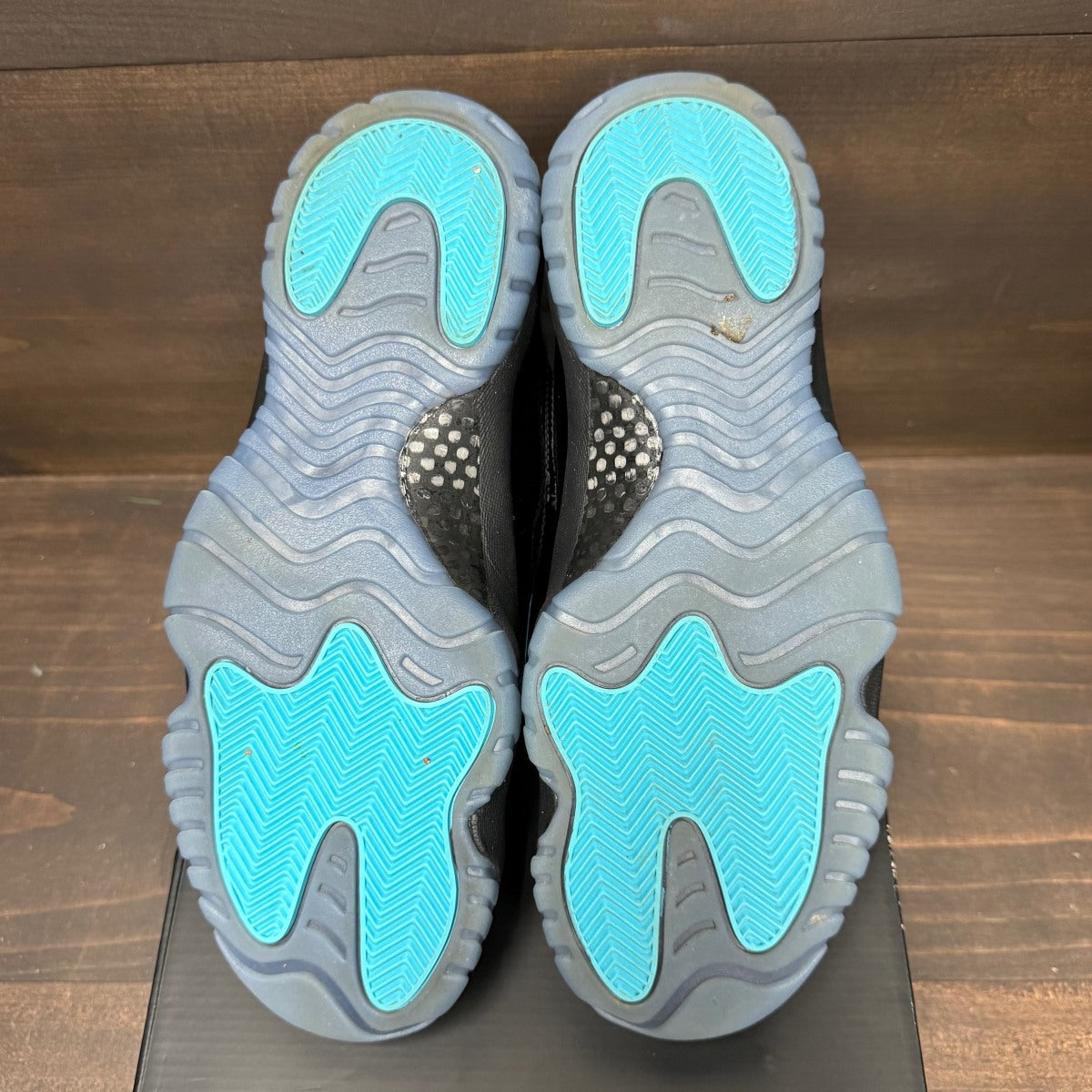 Jordan 11 Retro Gamma Blue (2025) - Image 6
