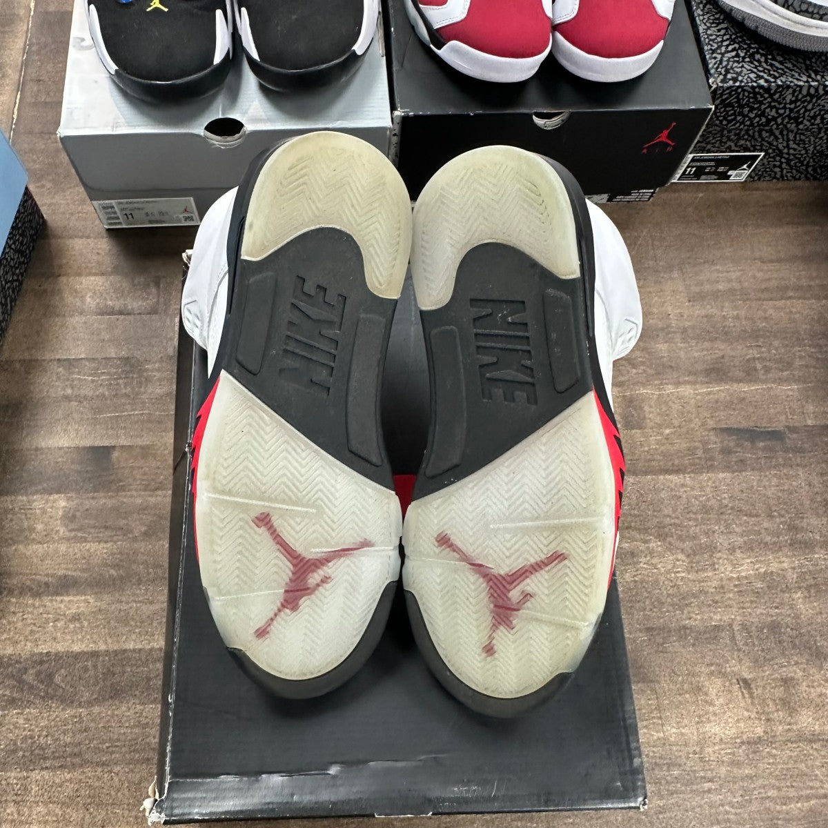 Jordan 5 Retro Fire Red Silver Tongue (2020) - Image 5