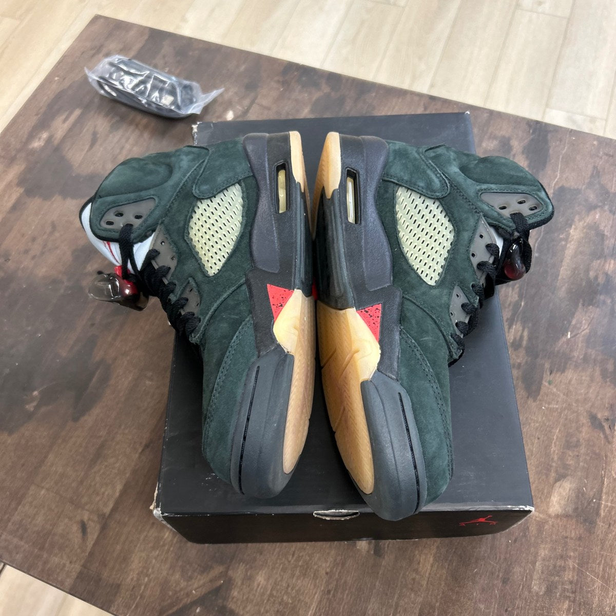 Jordan 5 Retro Gore-Tex Off Noir (Women's) - Image 3