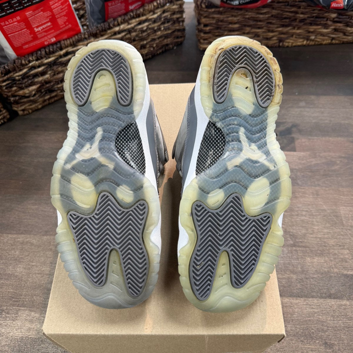 Jordan 11 Retro Low Cool Grey (GS) Size 6Y (Pre-Owned) - Image 5