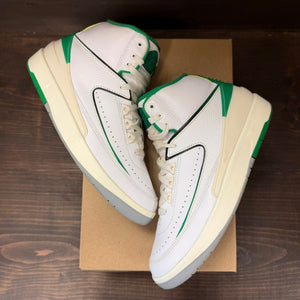Jordan 2 Retro Lucky Green Size 8 (Pre-Owned) - Image 2