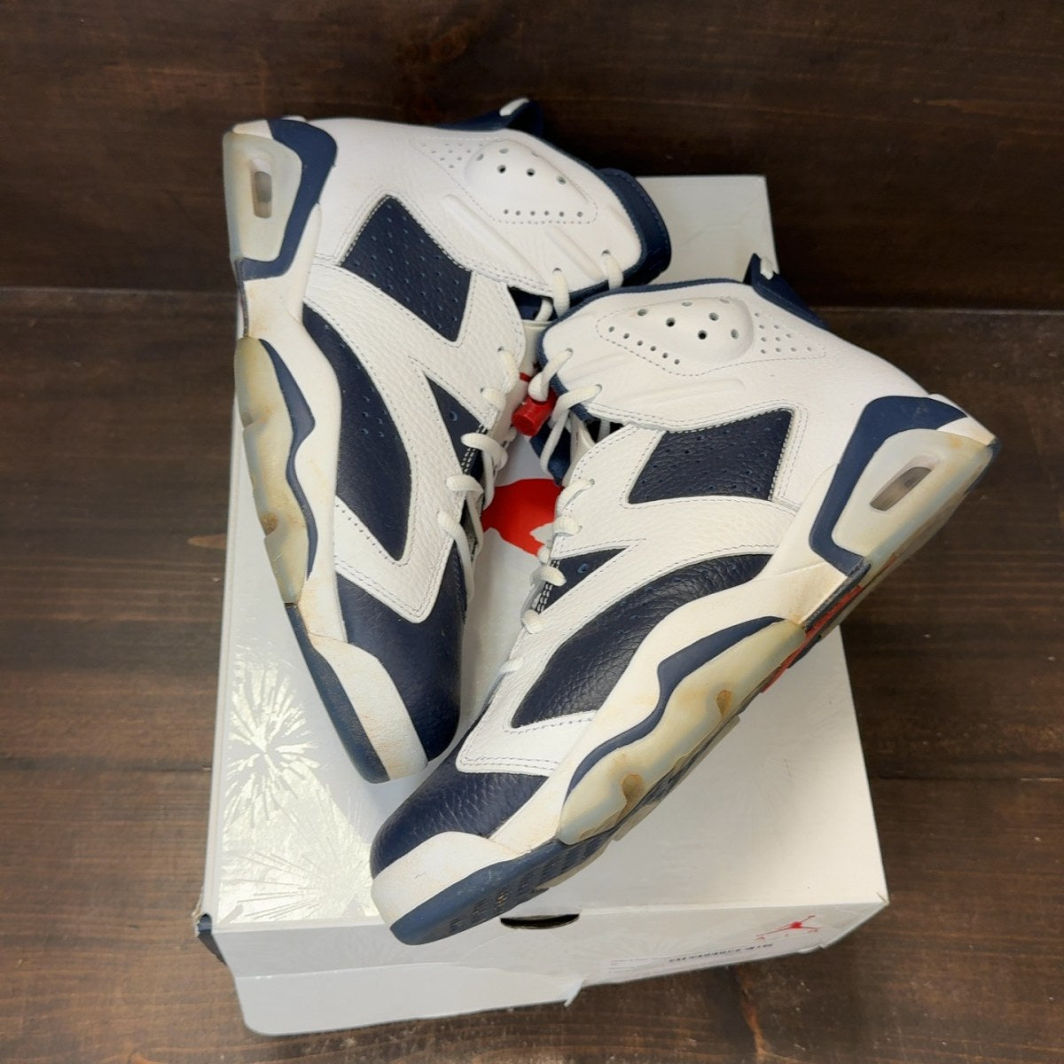 Jordan 6 Retro Olympic (2024) - Image 2