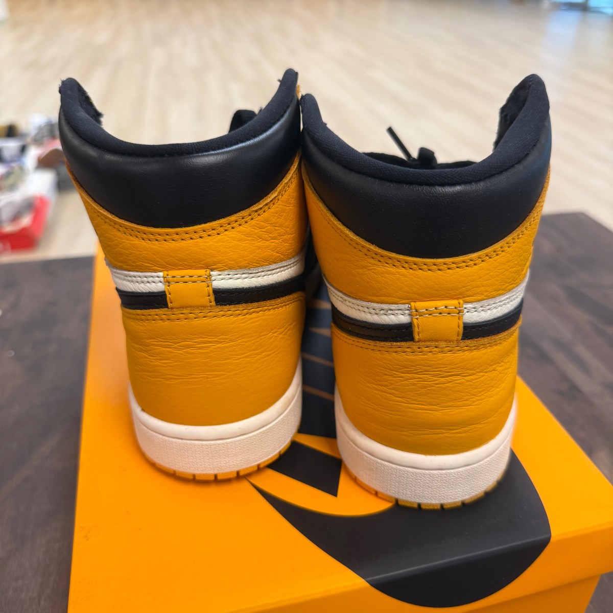 Jordan 1 Retro High OG Taxi - Image 5