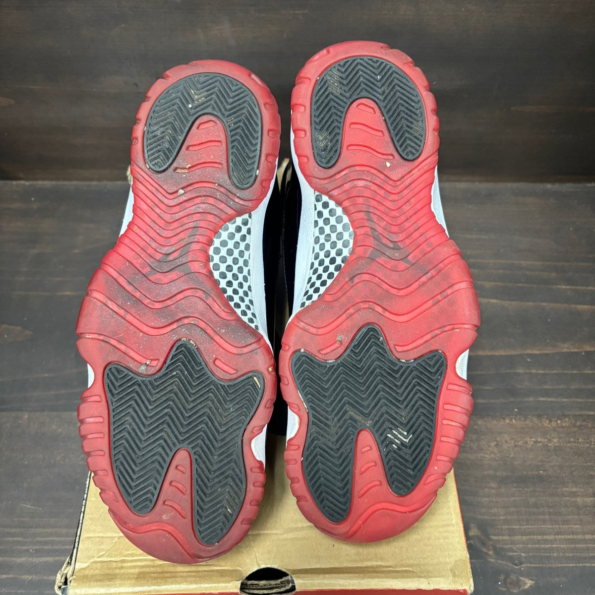 Jordan 11 Retro Playoffs Bred (2019) - Image 14