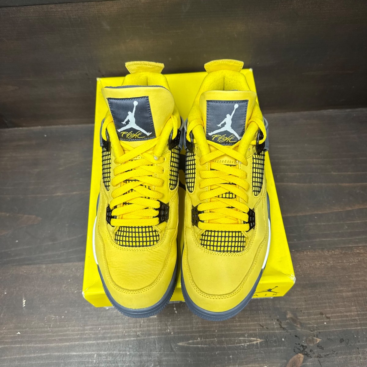 Jordan 4 Retro Lightning (2021) Size 10 (Pre-Owned) - back