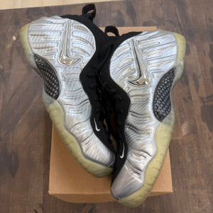 Nike Air Foamposite Pro Silver Surfer Size 12 (Pre-Owned) - Image 1