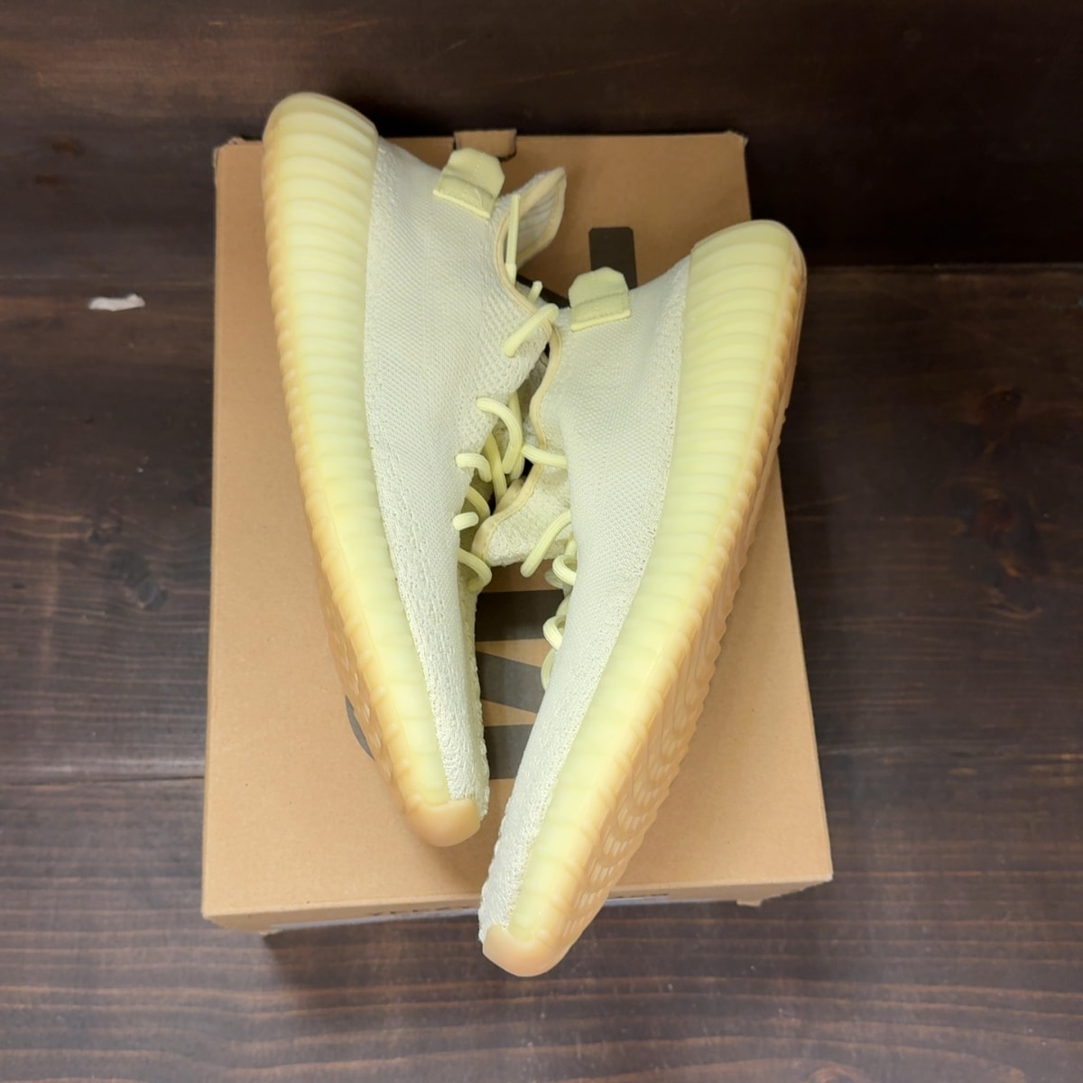 adidas Yeezy Boost 350 V2 Butter Size 9.5 (Pre-Owned) - Image 2