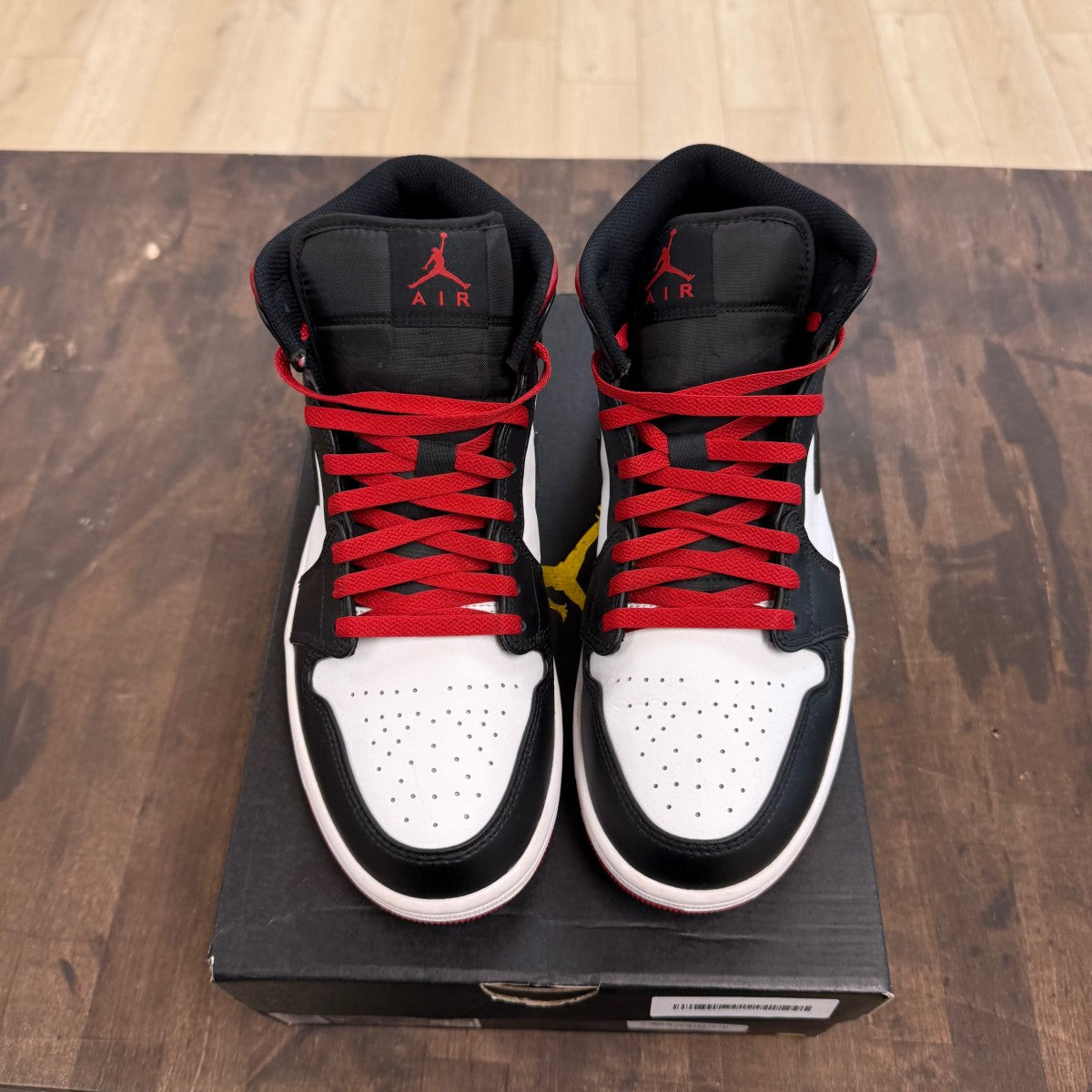 Jordan 1 Mid Gym Red Black Toe - Image 2