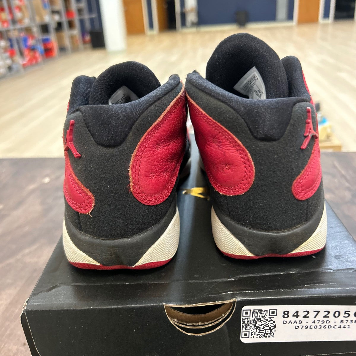 Jordan 13 Retro Low Very Berry (US 5.5Y) (USED) Size 5.5Y (Pre-Owned) - Image 4