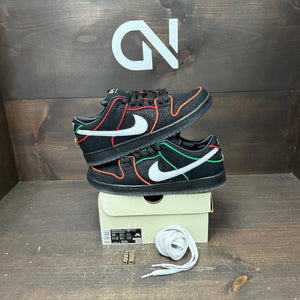 Nike SB Dunk Low Bronx Girls Skate Size 10 (Pre-Owned) - front