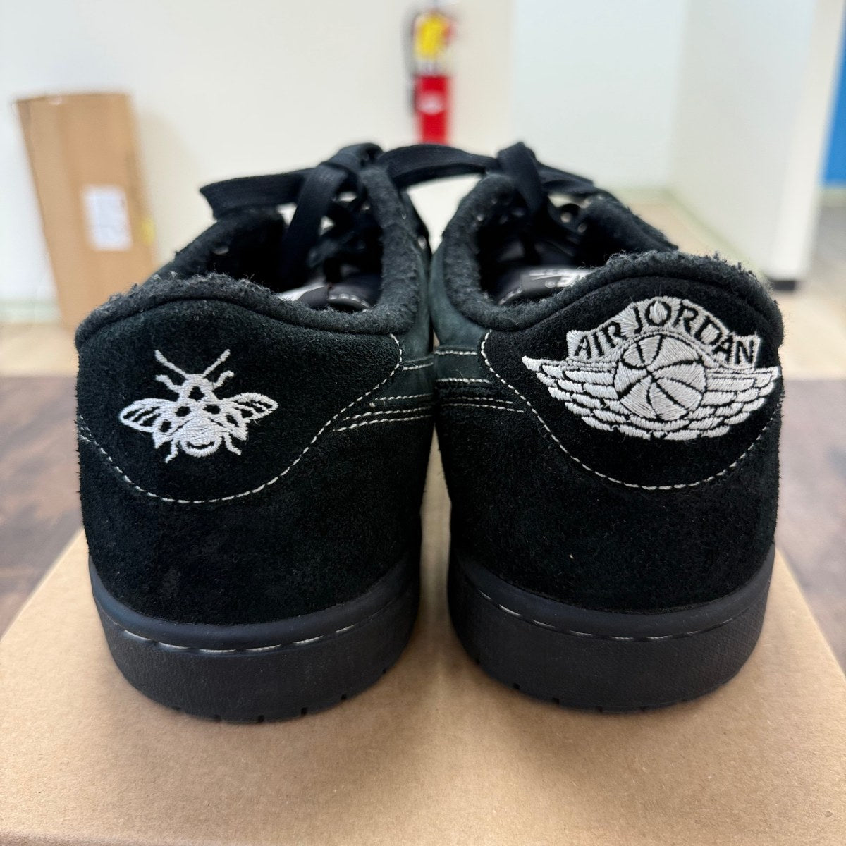 Jordan 1 Retro Low OG SP Travis Scott Black Phantom Size 14 (Pre-Owned) - Image 3