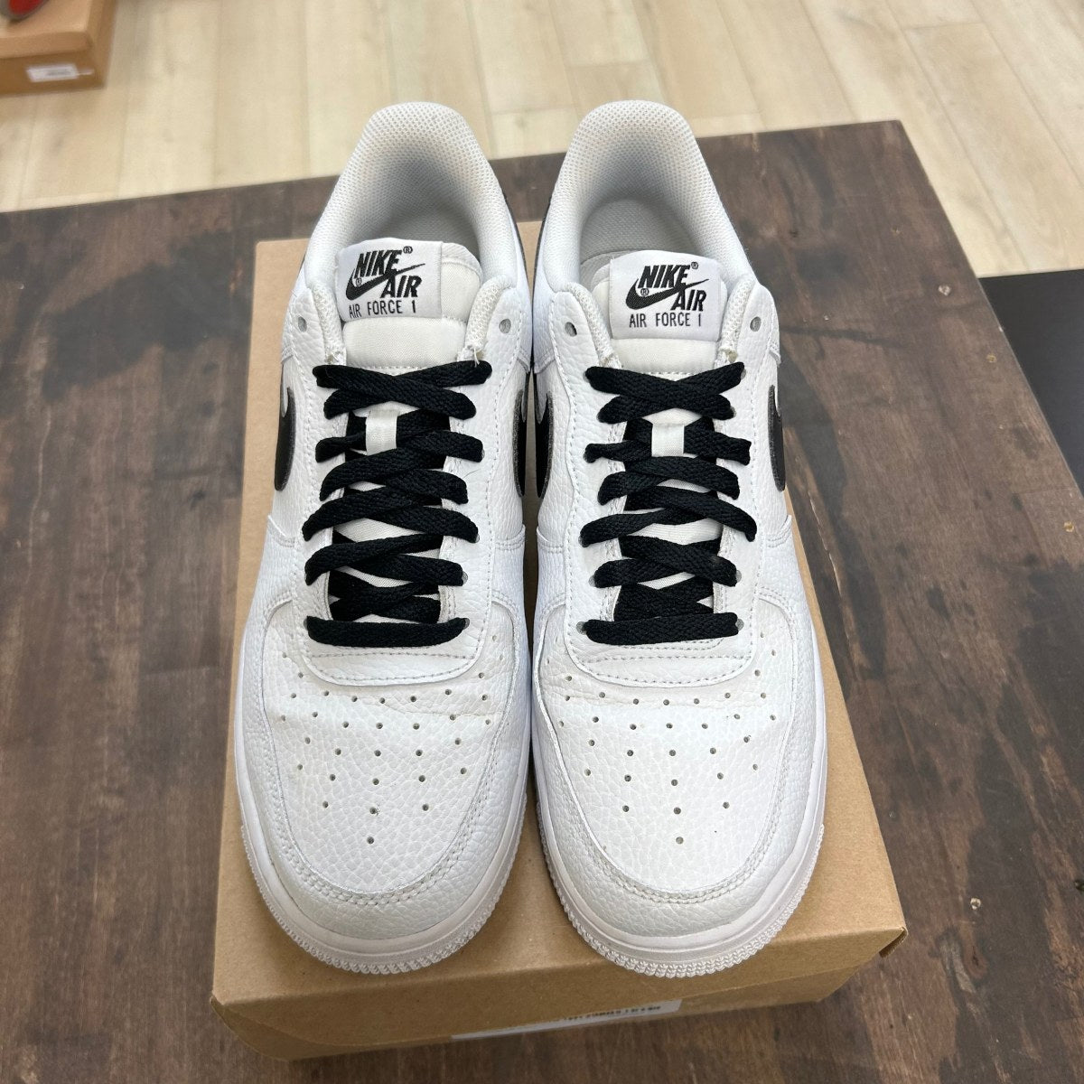 Nike Air Force 1 Low '07 White Black Pebbled Leather Size 10 (Pre-Owned) - Image 2