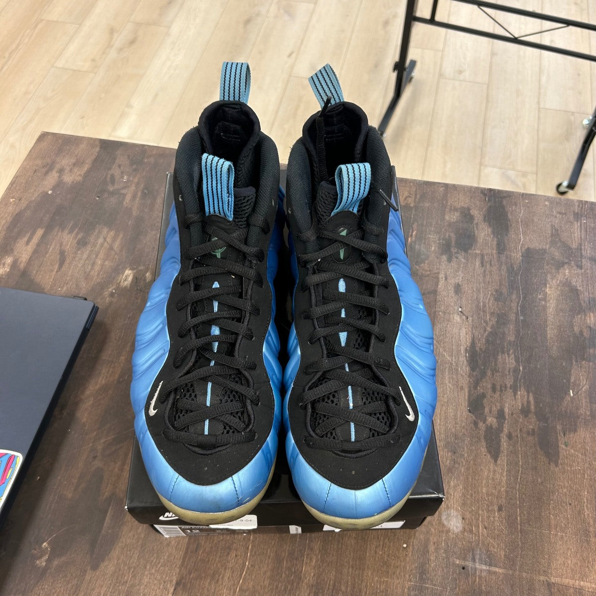 Nike Air Foamposite One University Blue Size 13 (Pre-Owned) - Image 2
