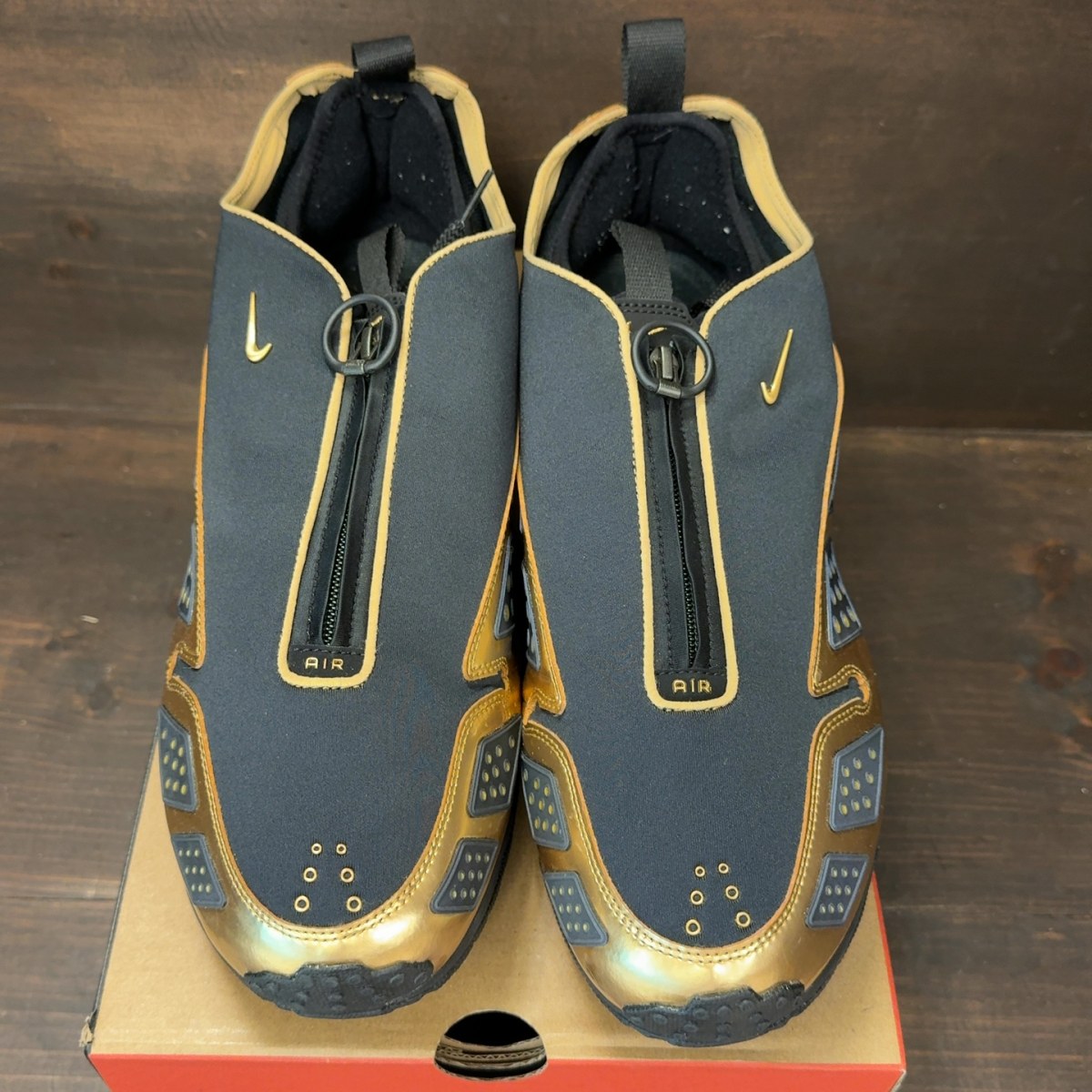Nike Air Max Sunder Black Dark Smoke Grey Metallic Gold (Women's) - Image 3