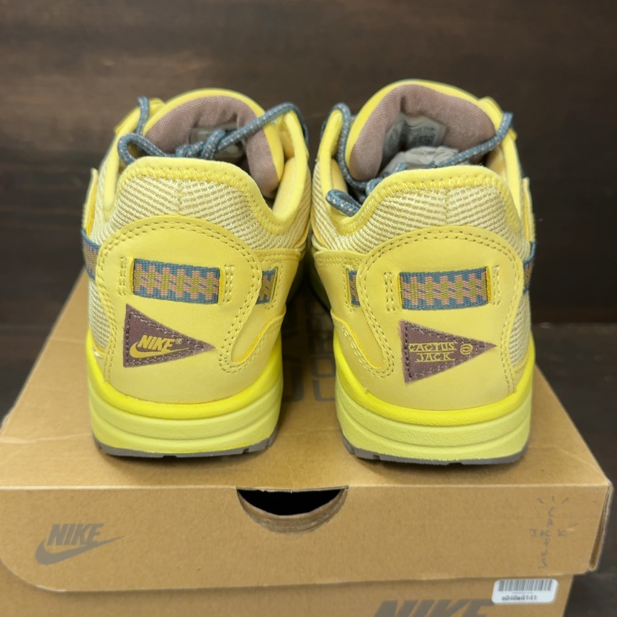 Nike Air Max 1 Travis Scott Cactus Jack Saturn Gold Size 8 (Pre-Owned) - aux
