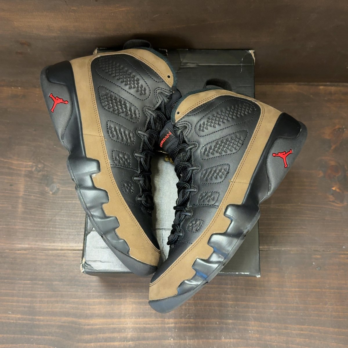 Jordan 9 Retro Olive (2024) Size 8.5 (Pre-Owned) - back
