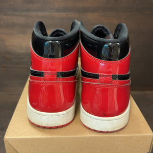 Jordan 1 Retro High OG Patent Bred Size 9 (Pre-Owned) - Image 5